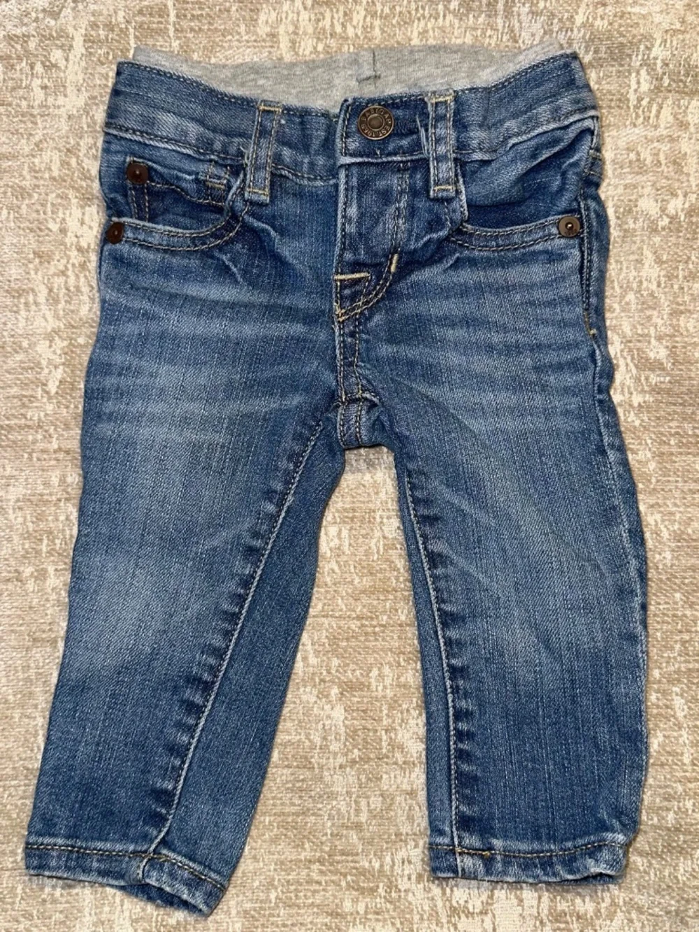 Vintage retired girls CARTERS/BABY GAP outfit
